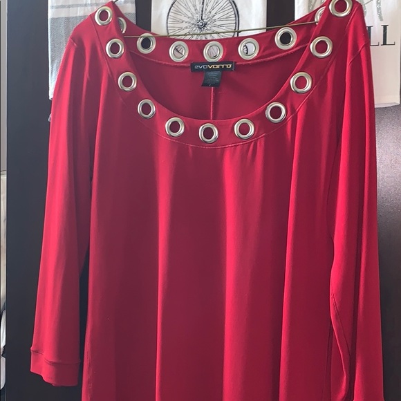 Red Tunic - Picture 1 of 2